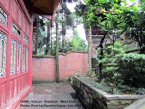 Emeishan 055